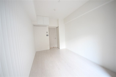 【居間・リビング】 | SERENiTE堺筋本町SUD