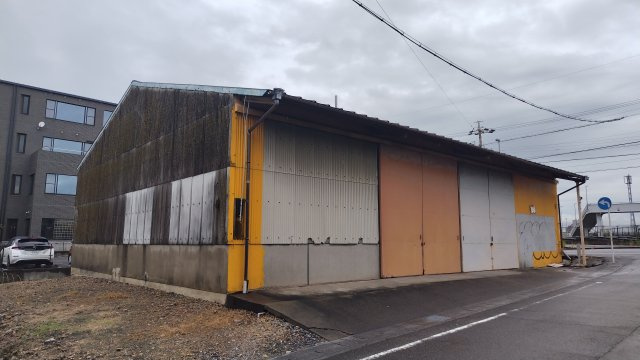 ５２３５０　岐阜市西川手　売倉庫の外観