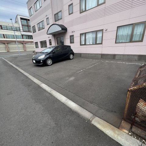 エルパティオの駐車場