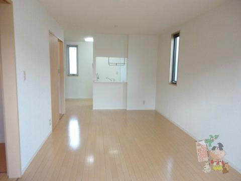 フォンテファミリアの居間・リビング|リビング