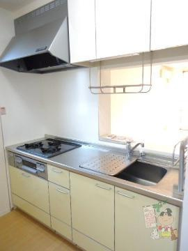 フォンテファミリアのキッチン|システムキッチン