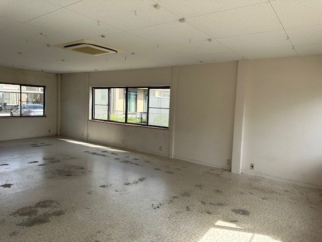 事務所・作業場　上尻毛日吉の内装|作業場内