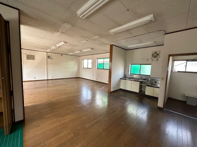 事務所・作業場　上尻毛日吉の内装|作業場内