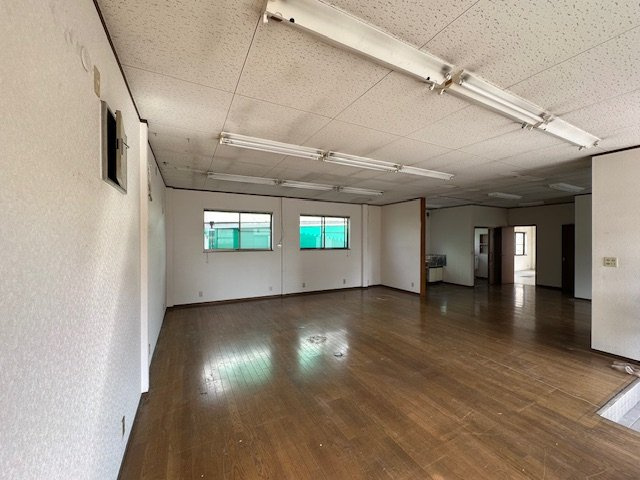 事務所・作業場　上尻毛日吉の内装|作業場内