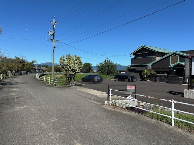店舗付住宅　外花5丁目の前面道路含む現地写真
