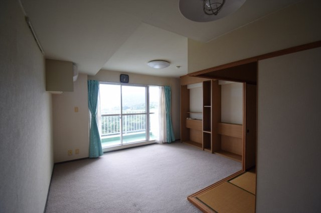 【居間・リビング】 | シーアイヴィラ伊豆熱川