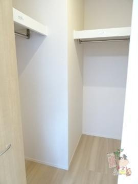 ウィング　Ａの収納|ウォークインクローゼット