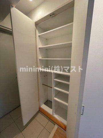 プレサンスＮＥＯ中之島公園の収納