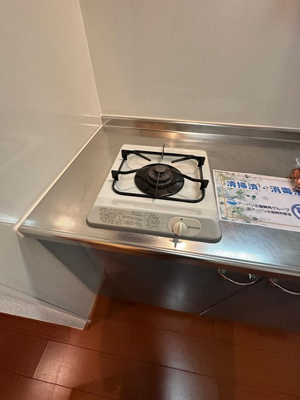 【キッチン】 | Ｔ・メゾンリビエール | 1口ガスコンロ付きのキッチンです！自炊生活で楽しく健康に！