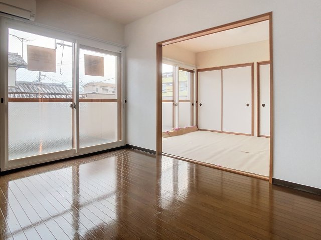 ピーコック28の居間・リビング