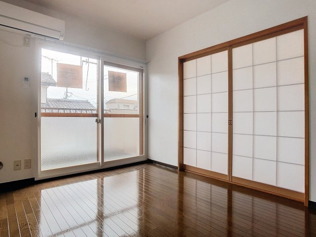 ピーコック28の居間・リビング