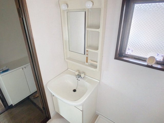 ピーコック28の洗面所