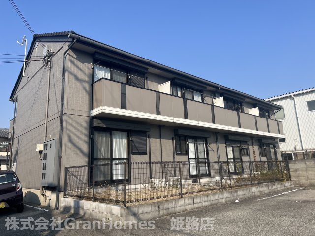 グレイスフル土山東の外観