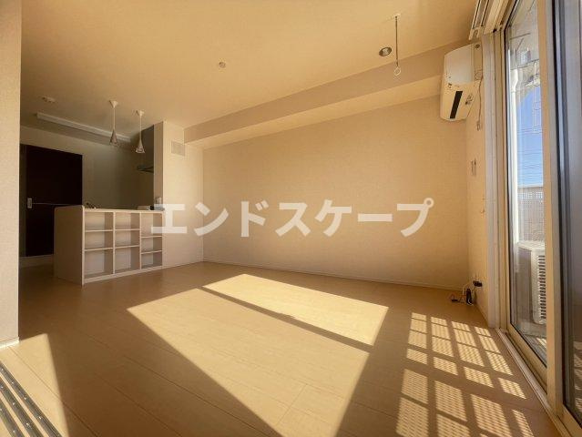 リヴェールの居間・リビング|高崎、前橋エリアのお部屋探しはエンドスケープまで！お客様の理想お聞かせ下さい♪