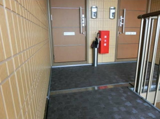 【エントランス】