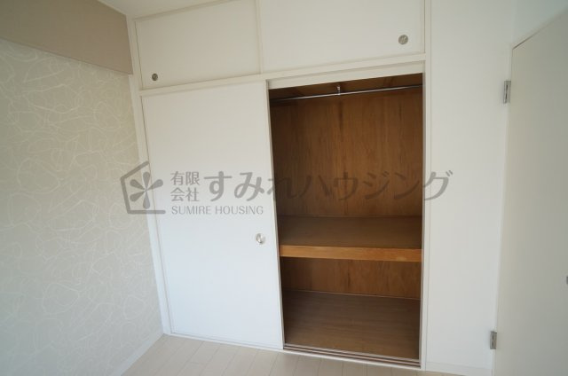 サンハイツ逆瀬川の収納