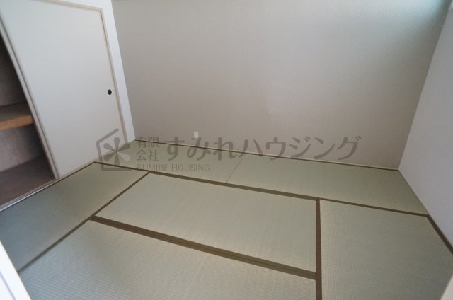 サンハイツ逆瀬川の和室