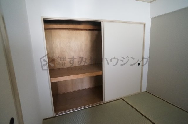 サンハイツ逆瀬川の収納