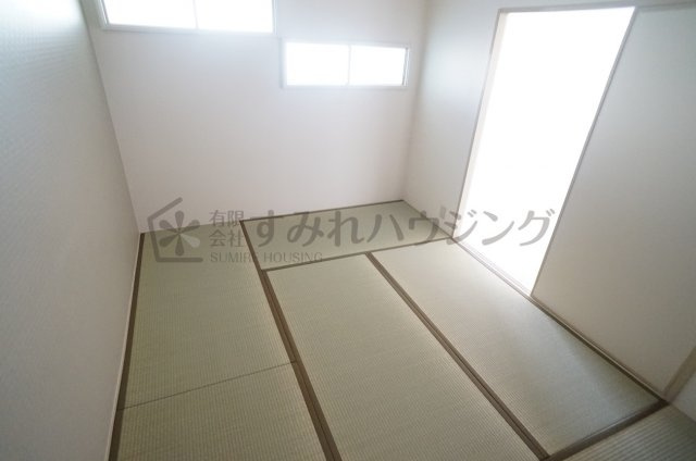 サンハイツ逆瀬川の和室