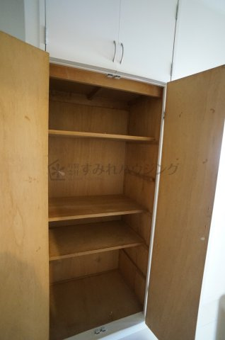 サンハイツ逆瀬川の収納