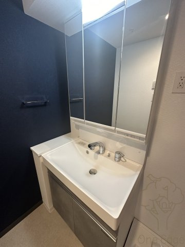 S-RESIDENCE東三国amanteの独立洗面台