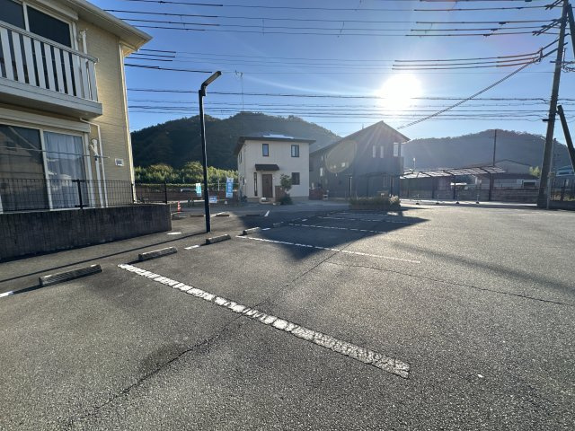 ハイツラポルテＡ棟の駐車場