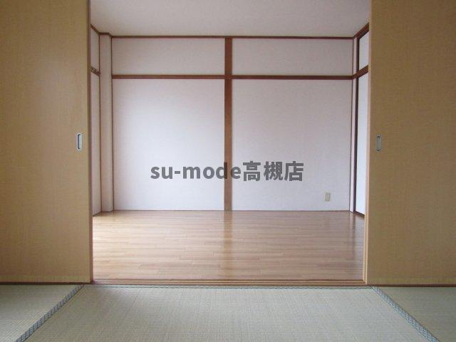 オートリマンションの居間・リビング