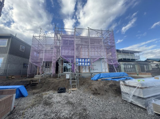 【外観】 | 現地写真　2025年3月完成予定！類似物件のご内覧等、お気軽にお問合せください♪　							
