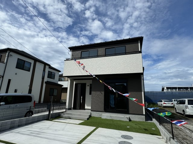 松戸市高塚新田新築戸建（高塚新田Ⅶ）の外観|2-A号棟・完成済み内覧可能です！