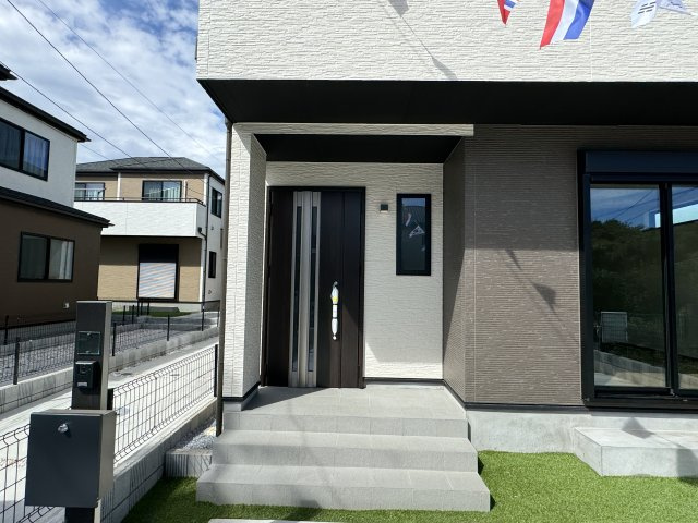 松戸市高塚新田新築戸建（高塚新田Ⅶ）のエントランス|エントランス・玄関ポーチ