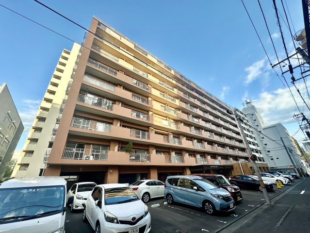 朝日プラザ北一番丁の外観