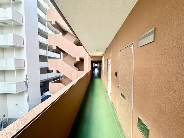 朝日プラザ北一番丁のその他共用部分|住戸階廊下