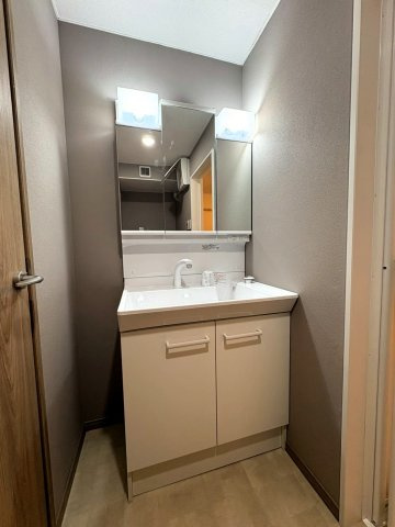 ルシエル向日町駅前の独立洗面台