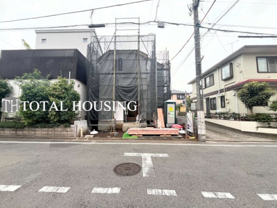 【前面道路含む現地写真】 | 国分寺市内藤2丁目　新築戸建　全1棟
