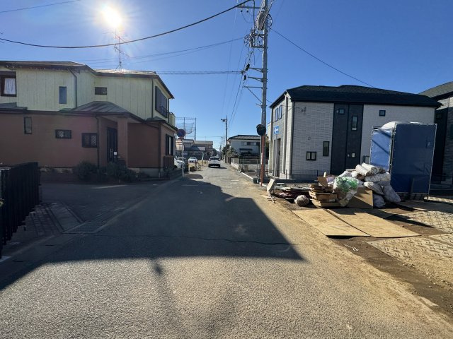 松戸市栄町６丁目新築戸建（栄町23期）の前面道路含む現地写真|南東側前面道路