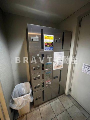 エステムコート心斎橋EAST3エクシード　BRAVI不動産のその他共用部分|【エステムコート心斎橋EAST3エクシード】宅配ボックスです