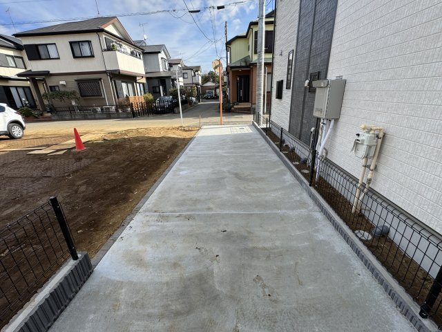 松戸市栄町６丁目新築戸建（栄町23期）の駐車場|D号棟駐車スペース・縦列２台駐車可