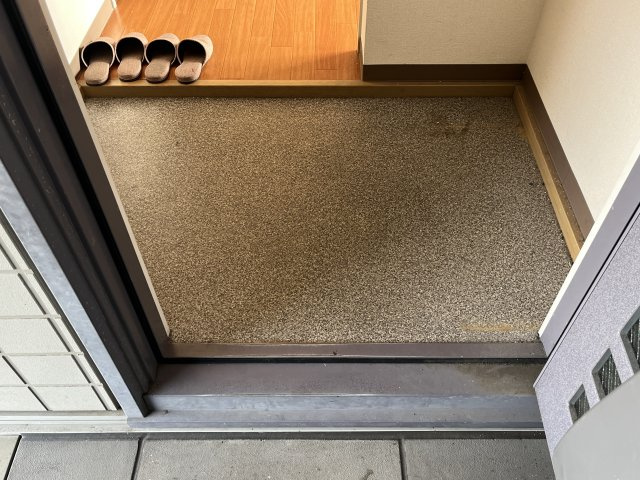 構壱番館Ａ棟の玄関