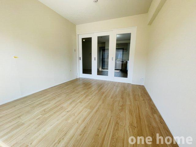 シャンボール第2東三国の洋室|◆約7.0帖の洋室です!! 南向きにつき、暖かいです♪
◆【onehome専任物件】ご内覧予約～ご内覧～物件詳細説明までスムーズです!!
◆土日祝はもちろん、平日夜間のお仕事終わりもご内覧可能!!