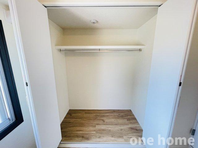シャンボール第2東三国の収納|◆ハンガーパイプ付きなので使いやすいです♪
◆【onehome専任物件】ご内覧予約～ご内覧～物件詳細説明までスムーズです!!
◆土日祝はもちろん、平日夜間のお仕事終わりもご内覧可能!!