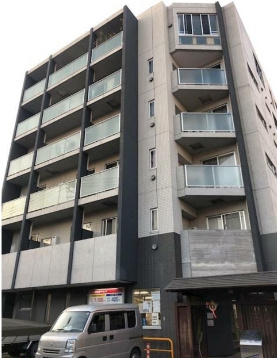 【外観】 | フォレストコート | 鉄筋コンクリート造のがっちりとした建物。