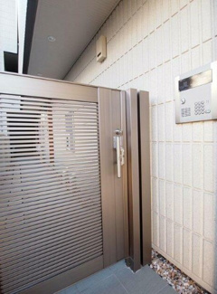 【エントランス】