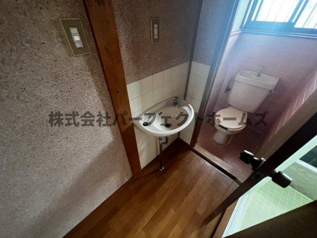 長尾東町3丁目テラスの洗面所|脱衣スペースもあります