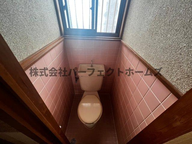 長尾東町3丁目テラスのトイレ|シンプルで使いやすいトイレです