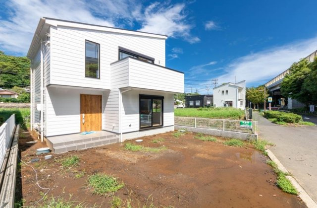 茅ヶ崎市赤羽根 ガルバリウム住宅の外観