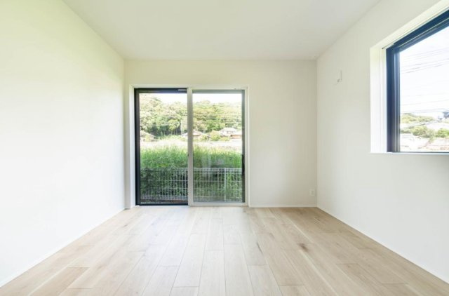 茅ヶ崎市赤羽根 ガルバリウム住宅の洋室