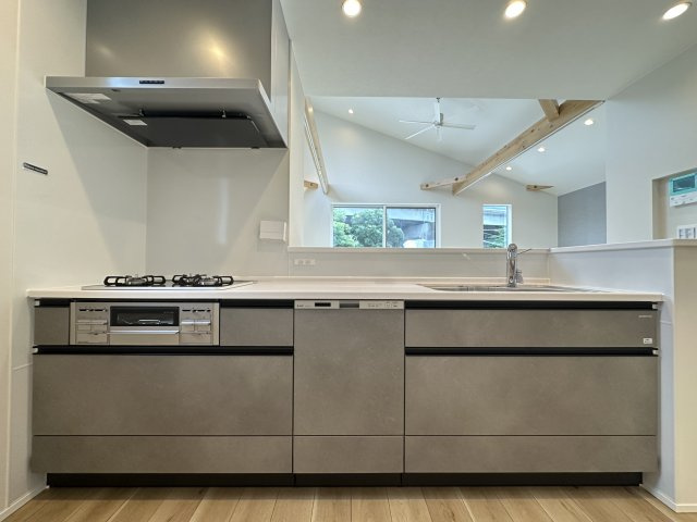 茅ヶ崎市赤羽根 ガルバリウム住宅のキッチン