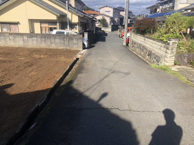 金山町東台　59坪の前面道路含む現地写真