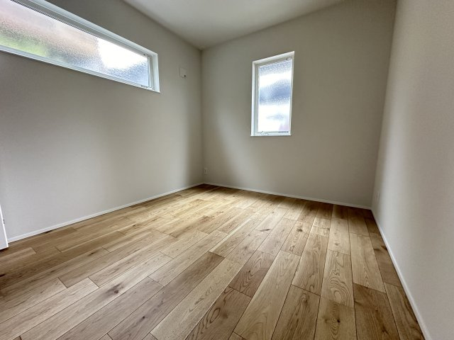 藤沢市羽鳥3丁目　ガルバリウム住宅の洋室