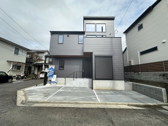 藤沢市羽鳥3丁目　ガルバリウム住宅の外観